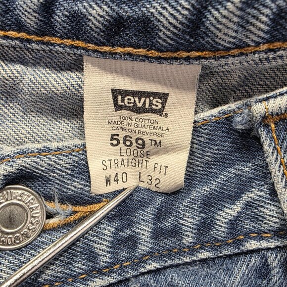 Levis 569 Jeans Mens 40x32 Blue Light Wash Loose Straight Fit Zip Fly 5 Pocket - Picture 5 of 10